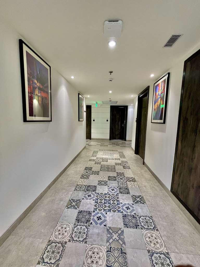 Best Western Maharani Bagh New Delhi Amenities photo