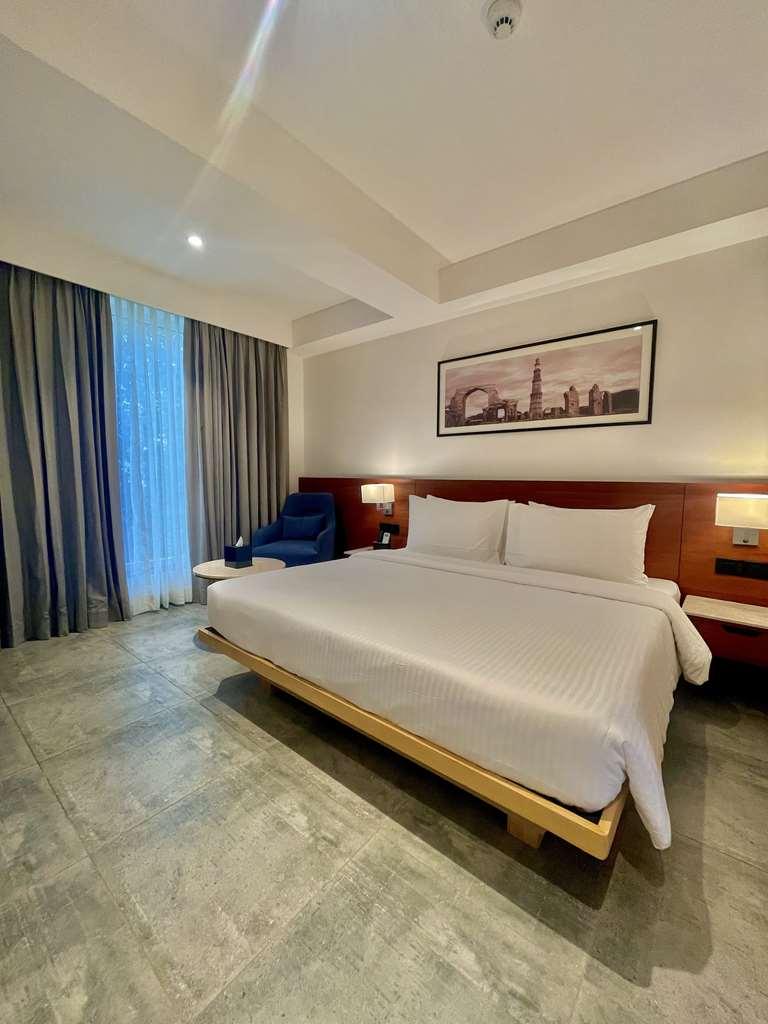 Best Western Maharani Bagh New Delhi Room photo